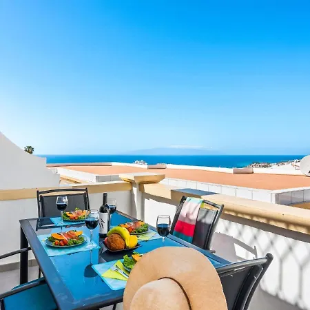 アパート B16 Windsor Park, Exclusive Sea View, Heated Pool アデヘ