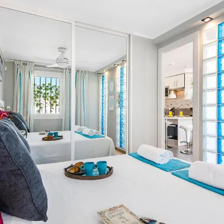 B16 Windsor Park, Exclusive Sea View, Heated Pool アパート *