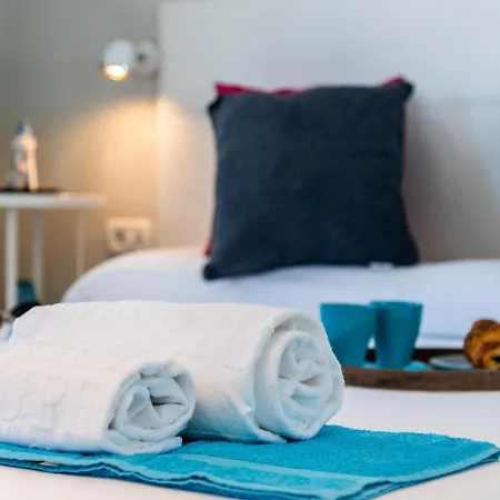 B16 Windsor Park, Exclusive Sea View, Heated Pool * アデヘ