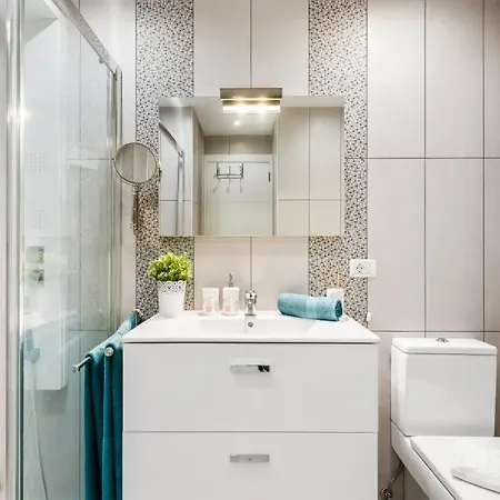 B16 Windsor Park, Exclusive Sea View, Heated Pool