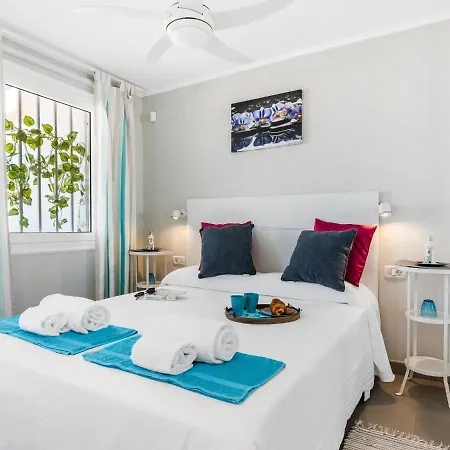 B16 Windsor Park, Exclusive Sea View, Heated Pool Appartement