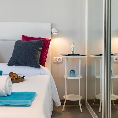 B16 Windsor Park, Exclusive Sea View, Heated Pool *