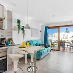 Appartamento B16 Windsor Park, Exclusive Sea View, Heated Pool *