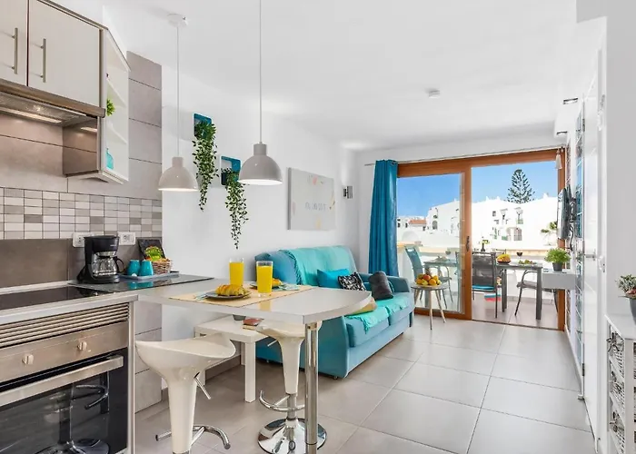 B16 Windsor Park, Exclusive Sea View, Heated Pool Lejlighed